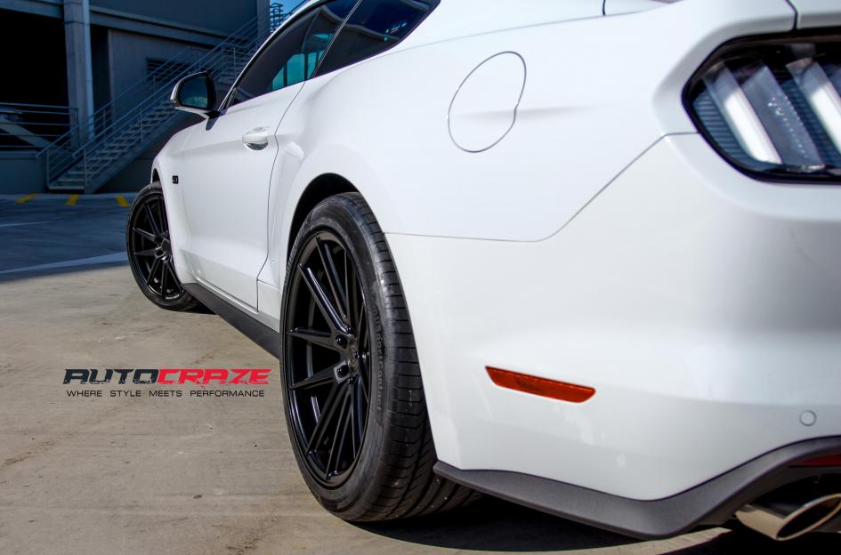 FORD MUSTANG EFS1 MATTE BLACK